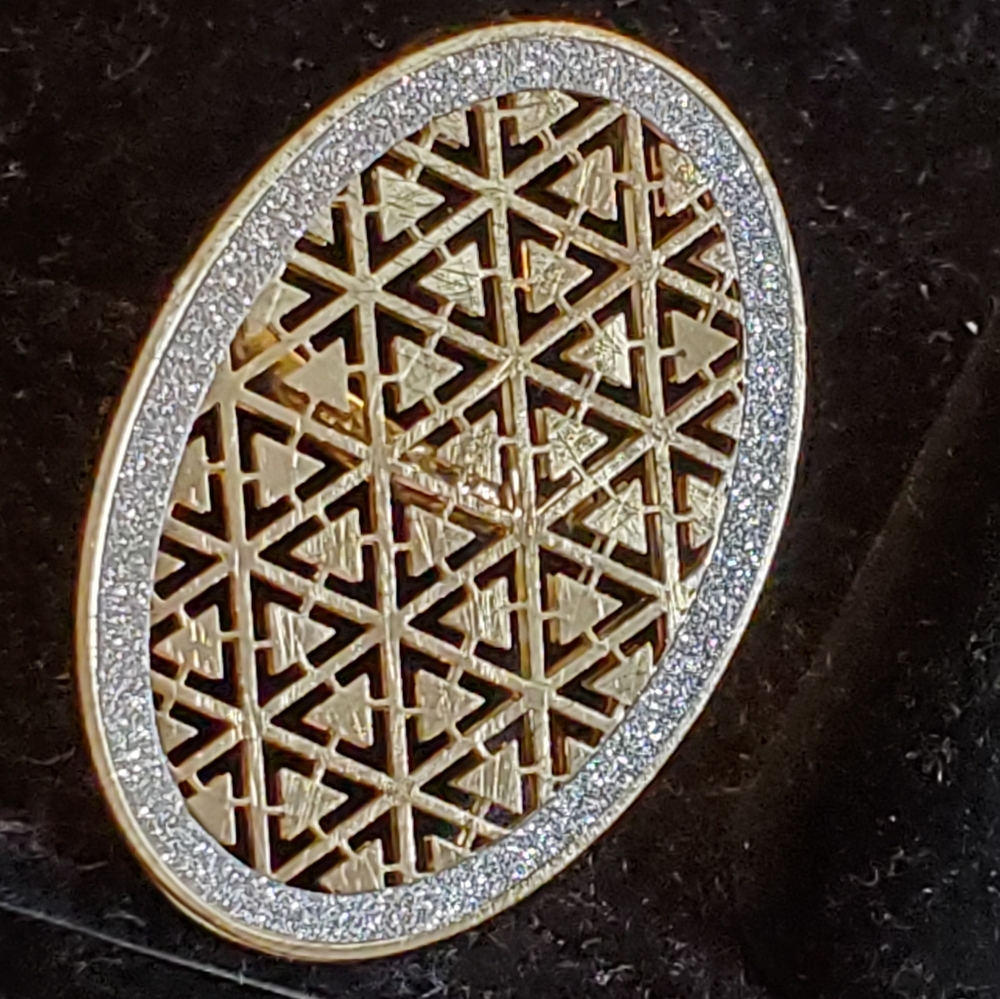 Goldtone geometric pattern ring with clear rhinestones adjustable 6 to 8